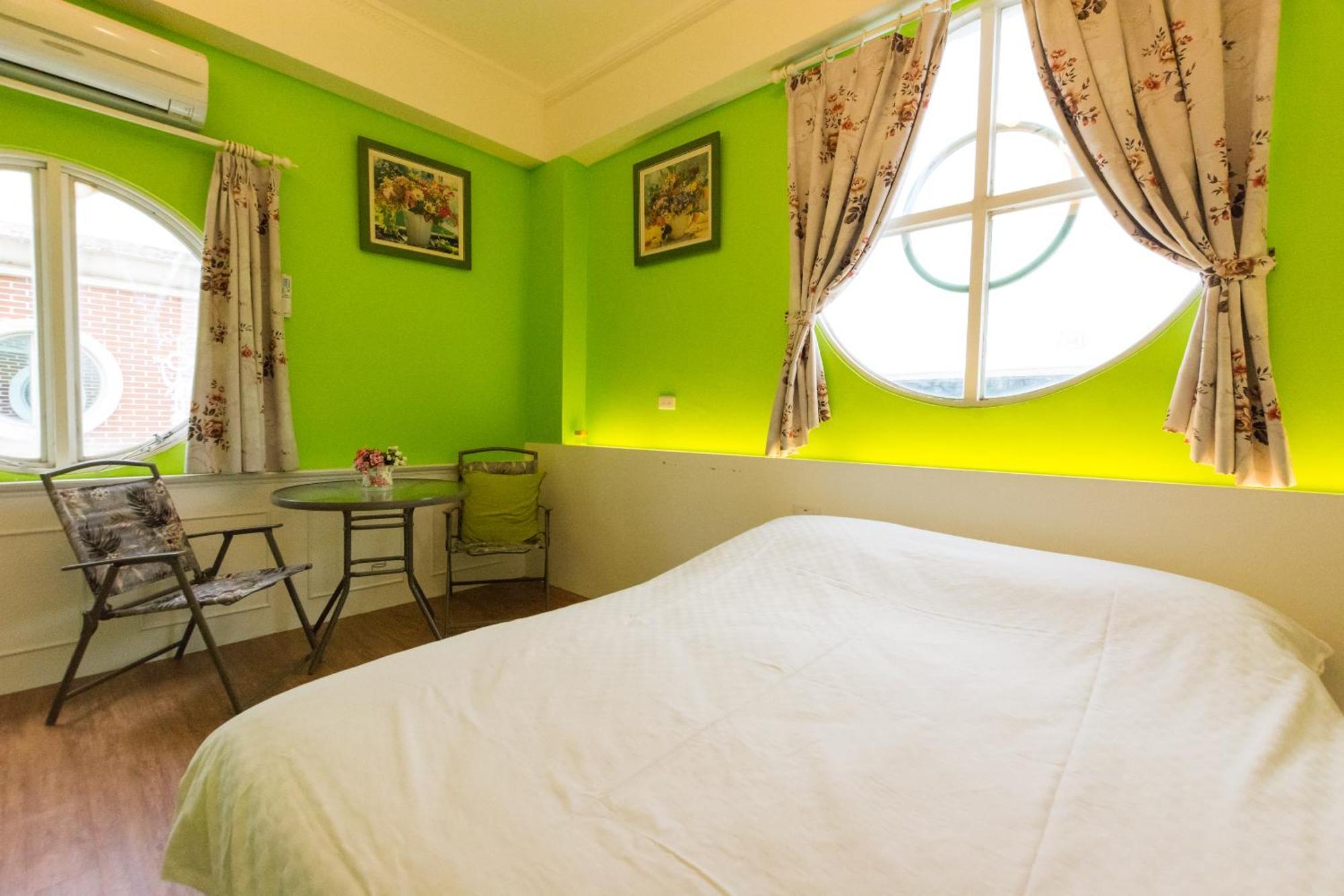 Tainan Minuet Hotel Bagian luar foto
